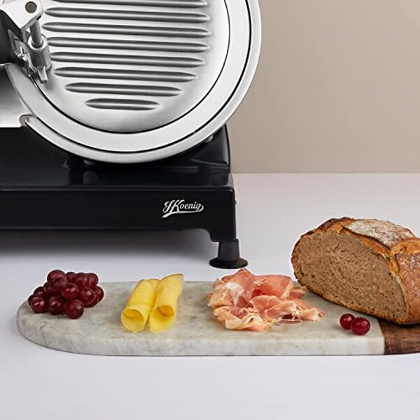 Découvrez notre test complet de la trancheuse électrique H.Koenig MSX252 : performances, avantages et inconvénients de ce modèle professionnel pour la cuisine.